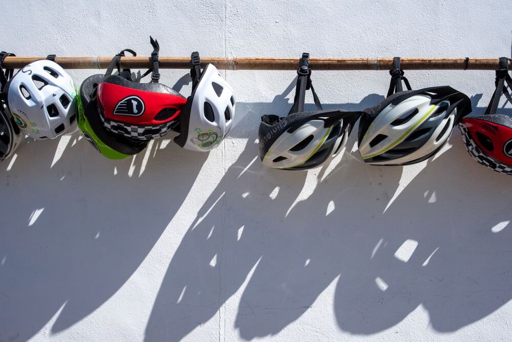 Stojak na kask rowerowy/motocyklowy